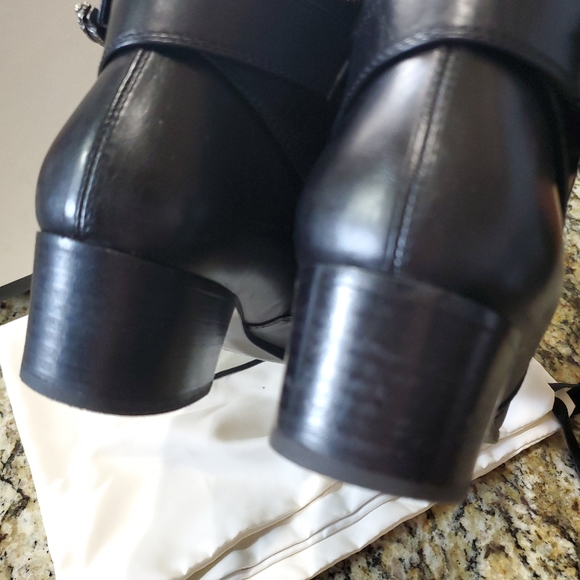gucci bootie,  size 39. Used in great condition. - Picture 16 of 16